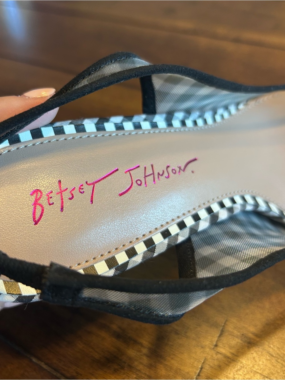 Betsey Johnson LANEY sling back pumps Size 10 Embellished Fruit Detail - Picture 7 of 10